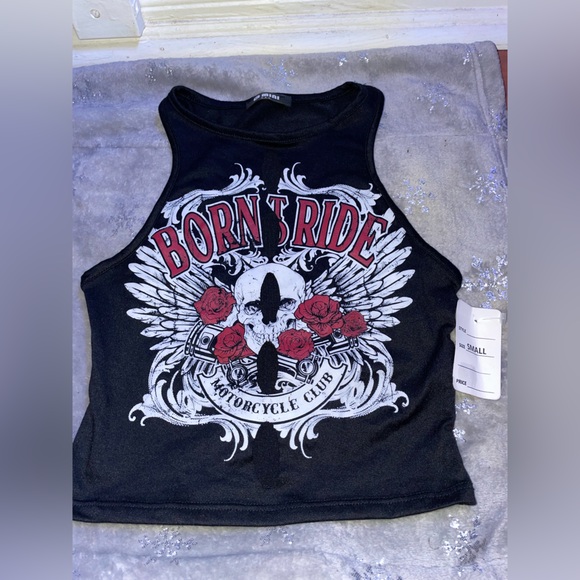 Need space in my closet - Picture 1 of 4